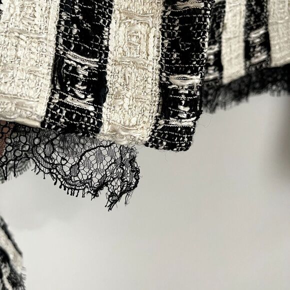 Chanel Vintage 2004 Tweed Lace Trim Jacket Black White - Picture 7 of 15